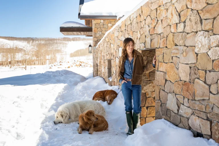 Wonderful Retreat of Hilary Swank : Away From The Hustle And Bustle Of The City