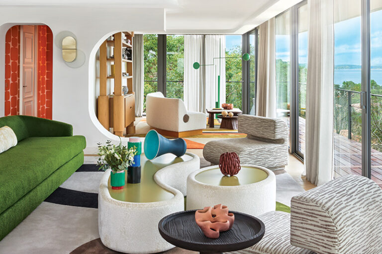 French Architecture Unveiled: A Remarkable Modernist Retreat