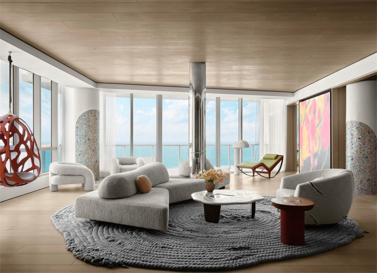 Luxury Beach Apartments Living Room