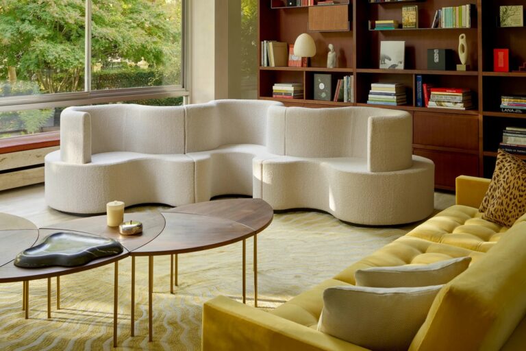 Captivating 60’s Style – Modernist Rugs Reviving Vintage Vibes in London’s Home