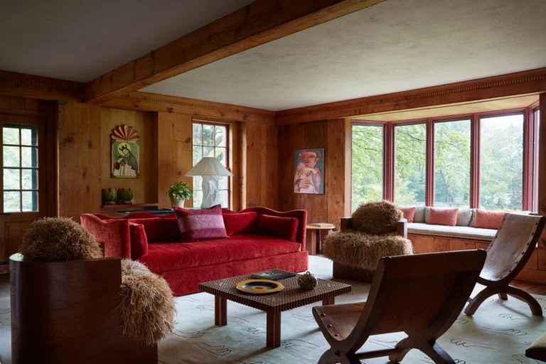 Inside a Connecticut Country House that Blends a Luxurious and Rustic Vibe