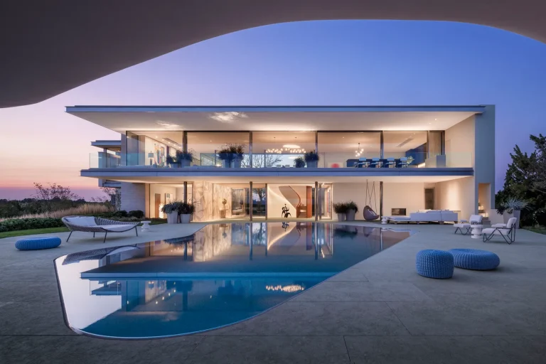 Steven Harris Project – Exploring the Greatest Hamptons Beach House